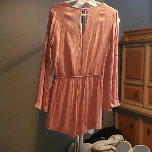 Mauve Pink Romper - Picture 2 of 3